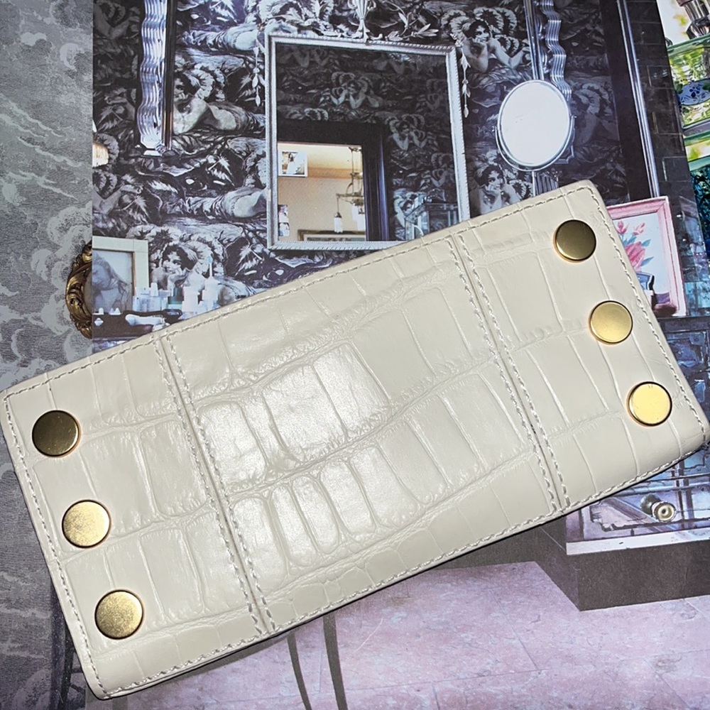 Hammitt X Simple Elegance Vibes - image 5